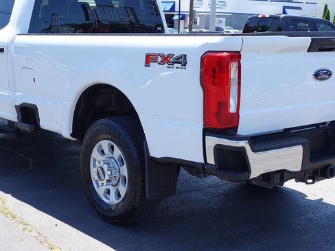 Used 2024 Ford F250 XLT w/ FX4 Off-Road Package AWD/4WD image 9