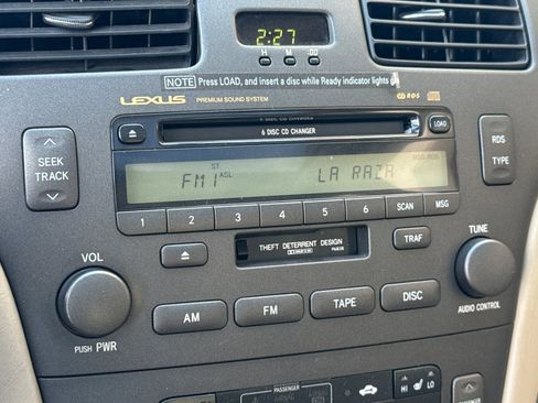 Used 2004 Lexus ES 330 FWD image 17