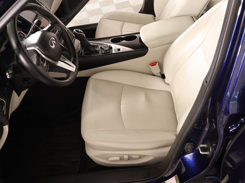 Used 2023 INFINITI Q50 Sensory w/ All Weather Package AWD/4WD image 12
