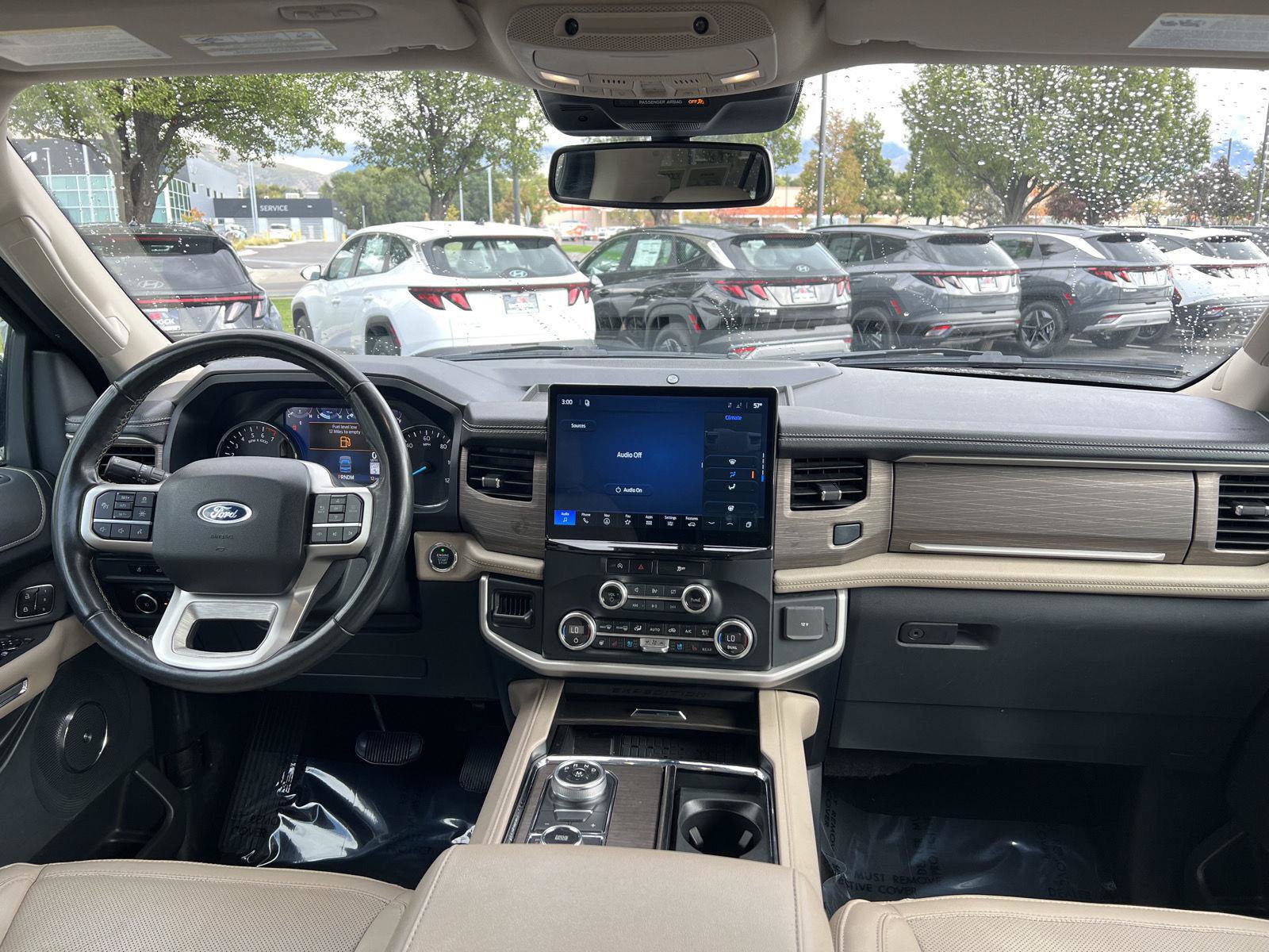 Used 2024 Ford Expedition Limited AWD/4WD image 23