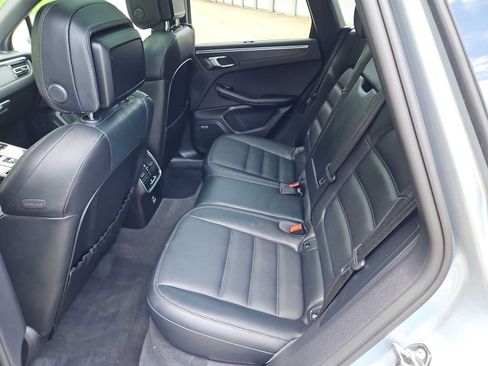 Certified 2023 Porsche Macan GTS AWD/4WD image 51