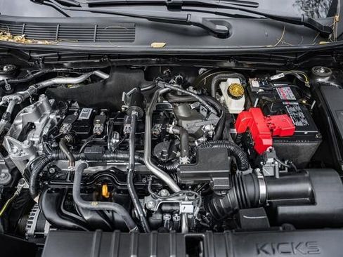 Used 2025 Nissan Kicks SV w/ Charging Package image 19