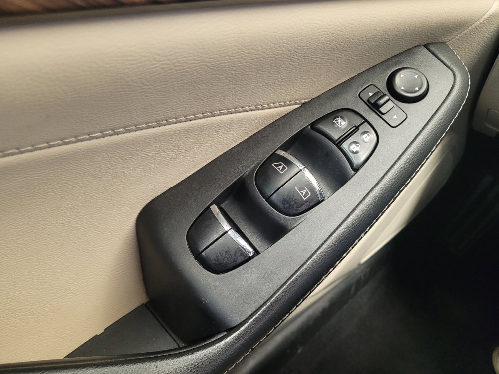 Used 2018 Nissan Maxima Platinum FWD image 27