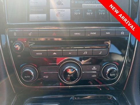 Used 2015 Jaguar XJ Base image 14