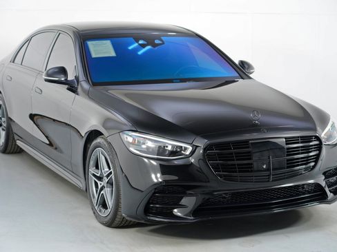 Used 2022 Mercedes-Benz S 500 4MATIC w/ AMG Line Package image 63