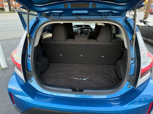 Used 2018 Toyota Prius C One image 19