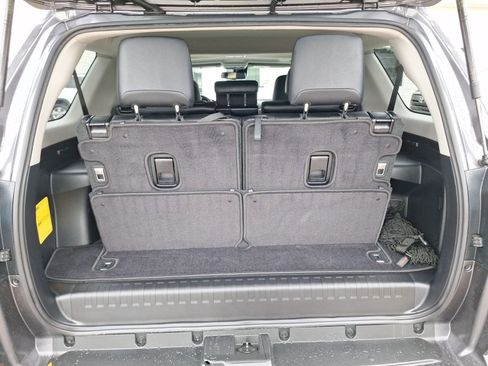 Used 2022 Toyota 4Runner SR5 Premium image 38