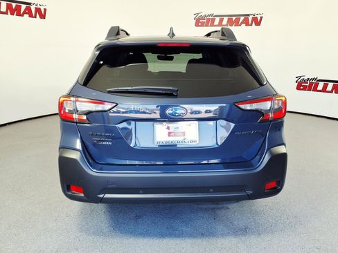 Certified 2025 Subaru Outback Onyx Edition image 8