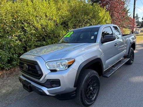 Used 2022 Toyota Tacoma SR w/ SX Package RWD image 4