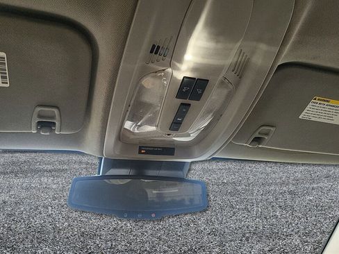 Used 2016 Chevrolet Equinox LT w/ Convenience Package image 19