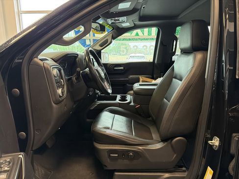 Used 2021 GMC Sierra 1500 SLT w/ SLT Convenience Package AWD/4WD image 16