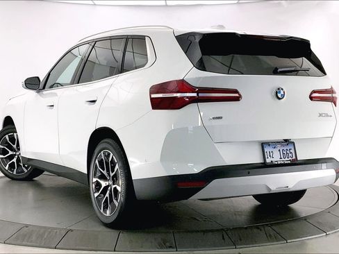 New 2025 BMW X3 xDrive30i w/ Premium Package image 2