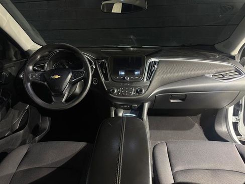 Used 2021 Chevrolet Malibu LT image 10