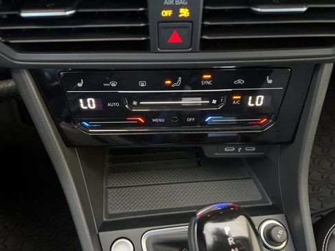 New 2025 Volkswagen Jetta SE image 34