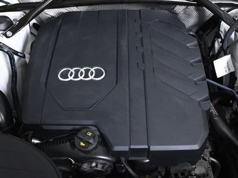 Used 2024 Audi Q3 2.0T Premium w/ Convenience Package image 22