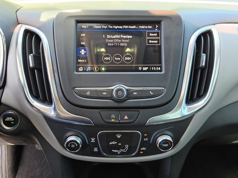 Used 2024 Chevrolet Equinox LS w/ Driver Confidence II Package FWD image 19