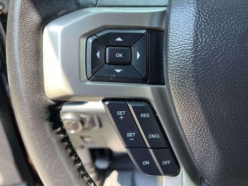 Certified 2022 Ford F250 Lariat w/ Lariat Value Package AWD/4WD image 31
