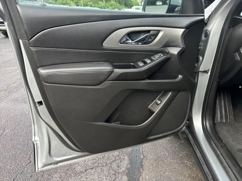 Used 2023 Chevrolet Traverse LT w/ LPO, Floor Liner Package AWD/4WD image 16