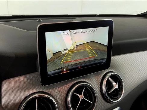 Used 2019 Mercedes-Benz CLA 250 4MATIC image 28