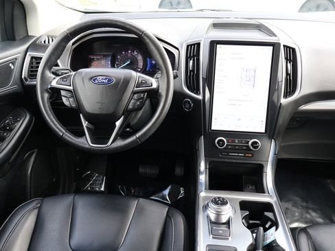 Used 2022 Ford Edge Titanium image 42