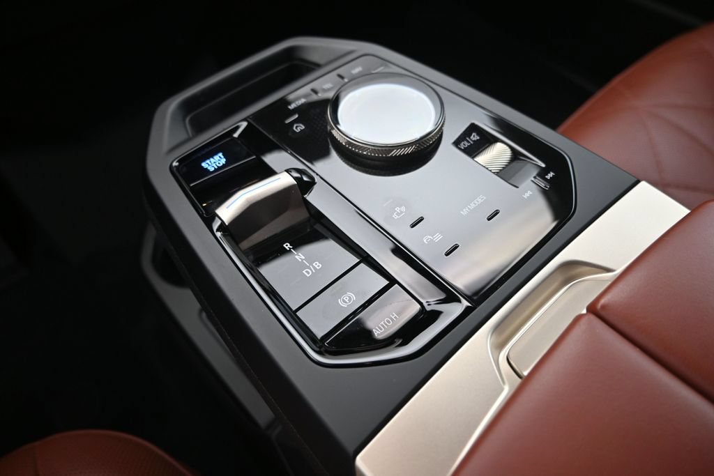 Certified 2024 BMW iX xDrive50 w/ Premium Package AWD/4WD image 16