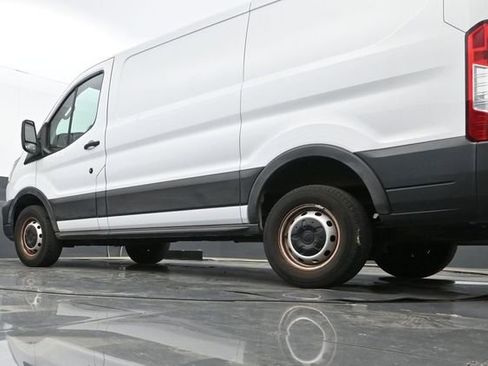 Used 2022 Ford Transit 250 Low Roof image 10
