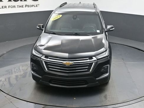 Used 2023 Chevrolet Traverse LT image 59