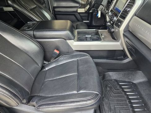 Used 2020 Ford F250 Lariat w/ Lariat Value Package AWD/4WD image 17