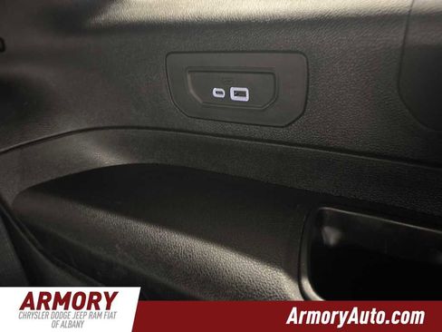 Used 2023 Jeep Grand Cherokee L Overland image 33