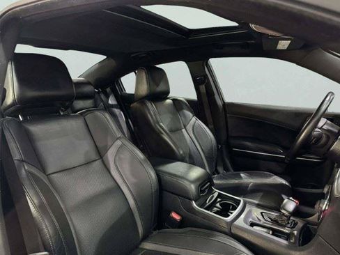 Used 2020 Dodge Charger SXT w/ Leather Interior Group RWD image 43