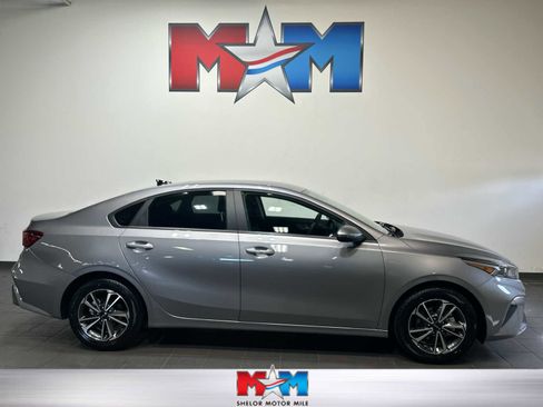 Used 2024 Kia Forte LXS w/ LXS Technology Package FWD image 1