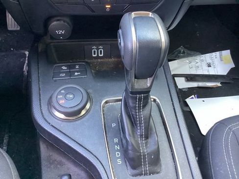 Used 2023 Ford Ranger XLT w/ Equipment Group 301A Mid AWD/4WD image 30