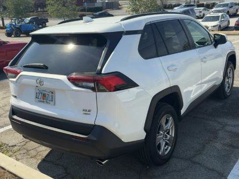 Used 2023 Toyota RAV4 XLE image 4