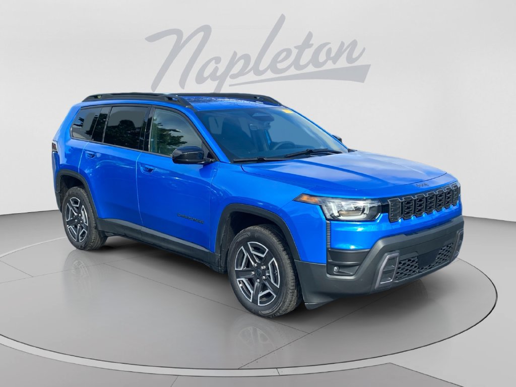 Used 2026 Jeep Cherokee Laredo AWD/4WD image 8