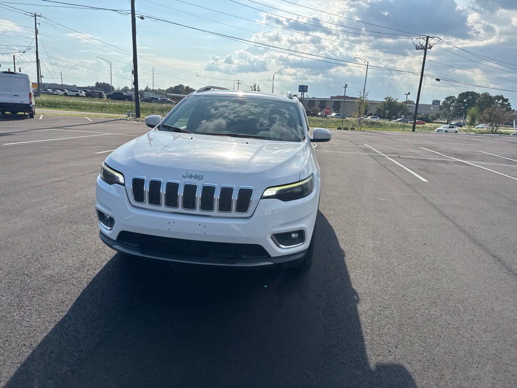 Used 2019 Jeep Cherokee Limited AWD/4WD image 4