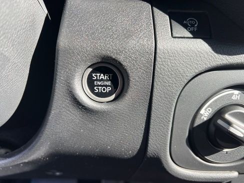 Used 2025 Nissan Frontier PRO-4X w/ Tow Package image 18