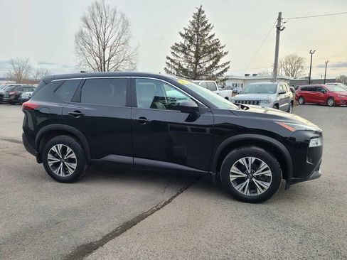 Used 2023 Nissan Rogue SV image 5