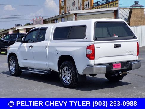 Used 2017 Toyota Tundra SR5 w/ SR5 Upgrade Package RWD image 4