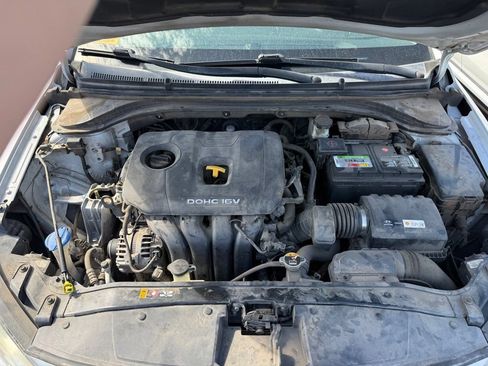 Used 2018 Hyundai Elantra SEL FWD image 12