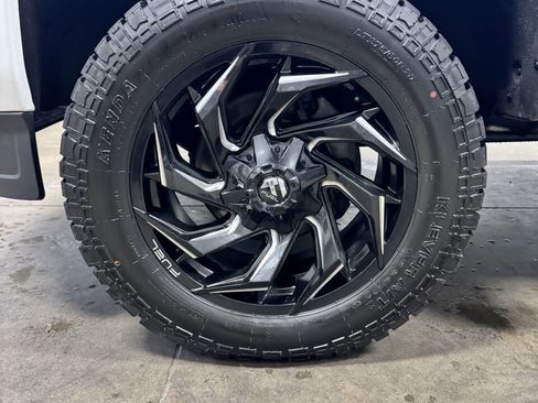 Used 2016 GMC Sierra 2500 Denali w/ Duramax Plus Package image 8