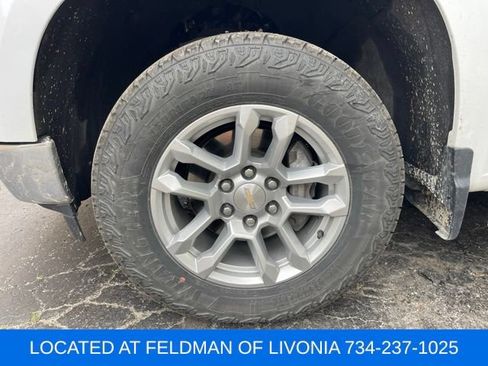 Used 2024 Chevrolet Silverado 1500 LT AWD/4WD image 5