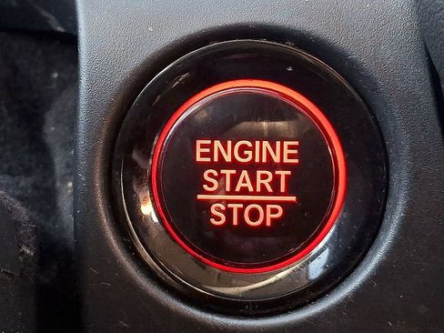 Used 2025 Honda HR-V LX image 24