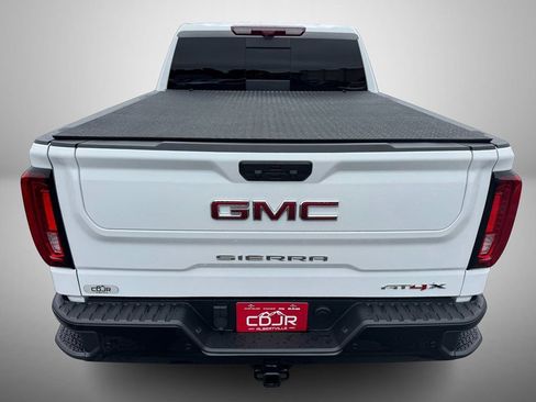 Used 2025 GMC Sierra 1500 AT4X image 7
