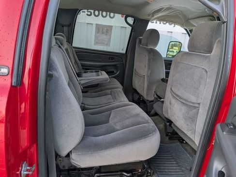 Used 2005 GMC Sierra 2500 SLE w/ Skid Plate Package image 24