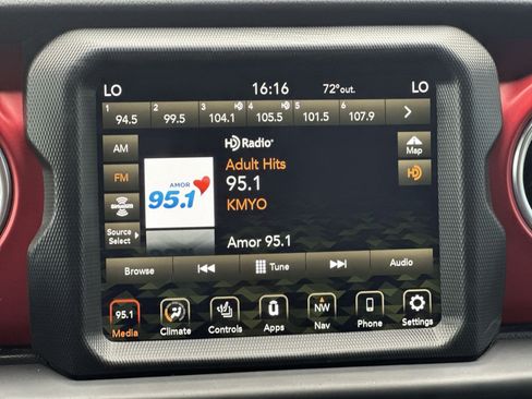 Certified 2023 Jeep Wrangler Unlimited Rubicon AWD/4WD image 27
