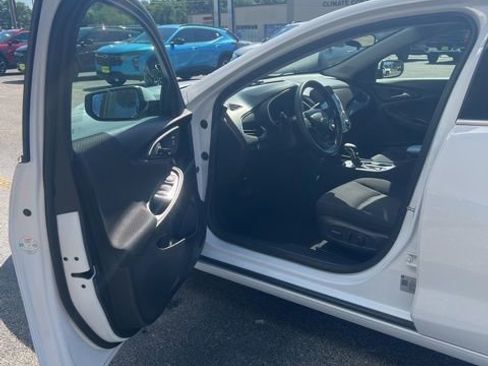 Used 2024 Chevrolet Malibu LT FWD image 20