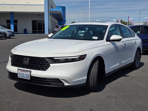 Certified 2023 Honda Accord EX image 8