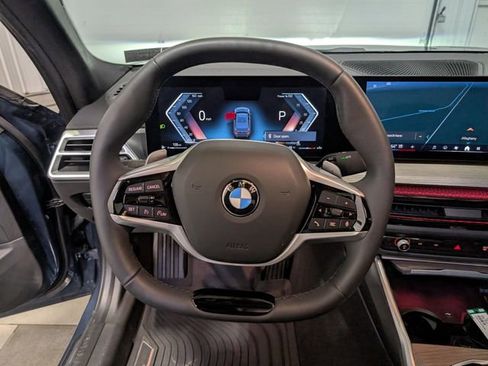 Used 2025 BMW 330i Sedan w/ Convenience Package RWD image 17