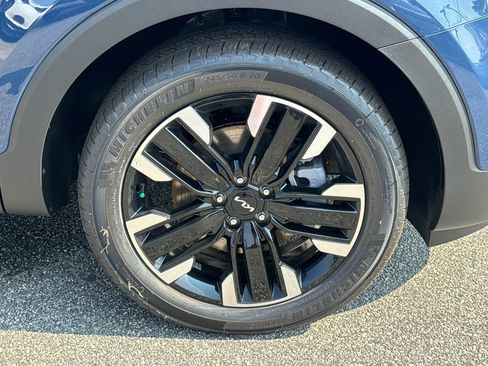 New 2025 Kia Telluride SX w/ SX Captain's Chair Package image 12