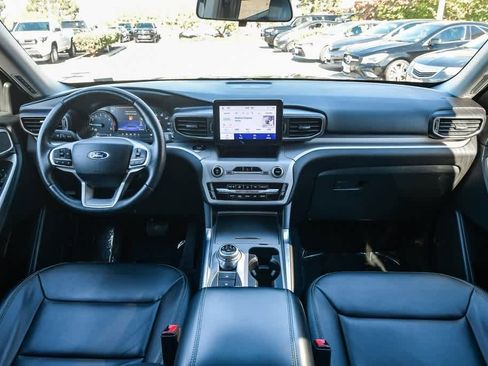 Used 2023 Ford Explorer XLT w/ Equipment Group 202A image 14